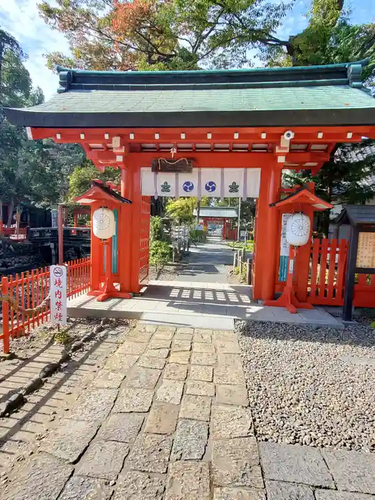 生島足島神社の山門・神門