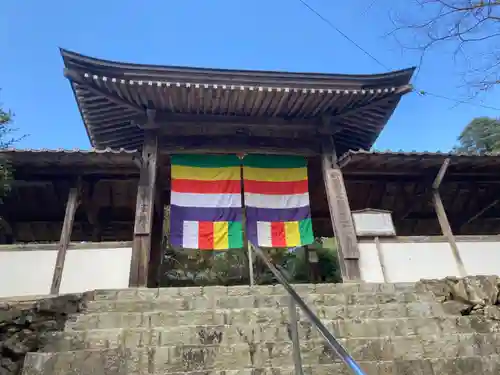 龍澤寺の山門