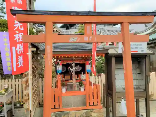 華蔵院（華藏院）の末社・摂社