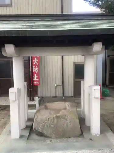 神明社・土之宮合殿の手水舎