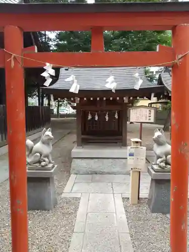 草加神社の末社