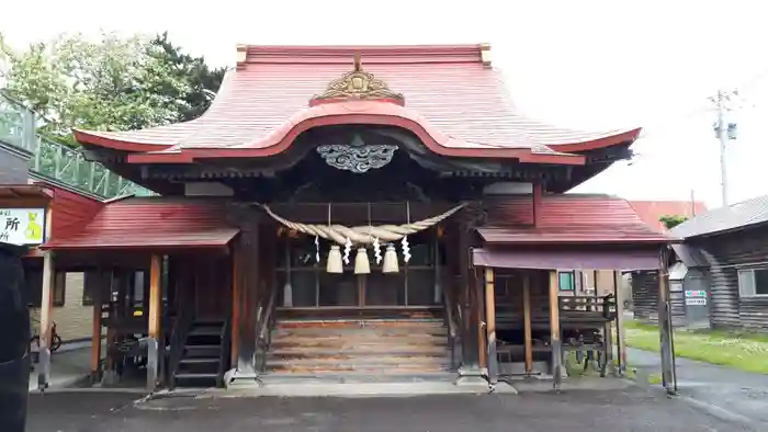 沖館稲荷神社の本殿