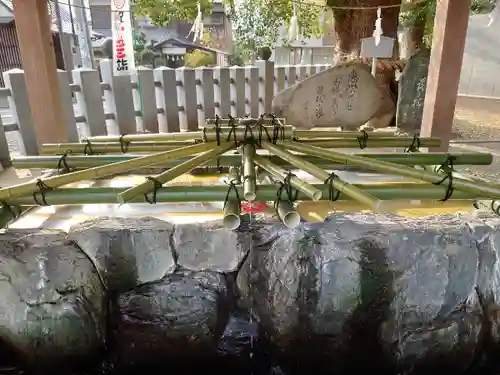 伊豫豆比古命神社の手水舎