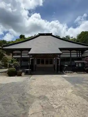 玉泉寺の{uncategorized: "未分類", other: "その他", undefined: "問題あり", building: "その他建物", grave: "お墓", sacred_gate: "鳥居", guardian: "狛犬", statue: "像", buddha: "仏像", history: "歴史", nature: "自然", garden: "庭園", animal: "動物", pagoda: "塔", temizu: "手水舎", mountain_gate: "山門・神門", sanctuary: "本殿・本堂", subordinate: "末社・摂社", art: "芸術", scenery: "景色", jizo: "地蔵", ema: "絵馬", goshuin: "御朱印", omikuji: "おみくじ", items: "授与品その他", amulet: "お守り", goshuincho: "御朱印帳", eats: "食事", festival: "お祭り", votive_dance: "神楽", shichigosan: "七五三参", wedding: "結婚式", experience: "体験その他", initially: "初詣", around: "周辺", anti_infection: "感染症対策"}