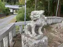 御嶽神社の狛犬