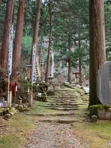 大嶽山那賀都神社(山梨県)