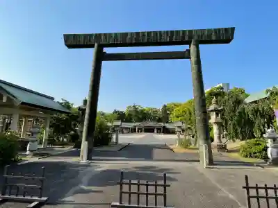 三重縣護國神社の{uncategorized: "未分類", other: "その他", undefined: "問題あり", building: "その他建物", grave: "お墓", sacred_gate: "鳥居", guardian: "狛犬", statue: "像", buddha: "仏像", history: "歴史", nature: "自然", garden: "庭園", animal: "動物", pagoda: "塔", temizu: "手水舎", mountain_gate: "山門・神門", sanctuary: "本殿・本堂", subordinate: "末社・摂社", art: "芸術", scenery: "景色", jizo: "地蔵", ema: "絵馬", goshuin: "御朱印", omikuji: "おみくじ", items: "授与品その他", amulet: "お守り", goshuincho: "御朱印帳", eats: "食事", festival: "お祭り", votive_dance: "神楽", shichigosan: "七五三参", wedding: "結婚式", experience: "体験その他", initially: "初詣", around: "周辺", anti_infection: "感染症対策"}