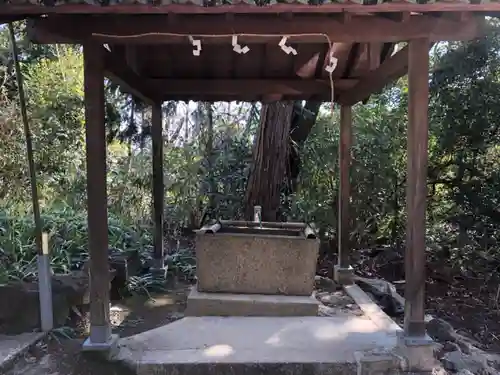 自玉手祭来酒解神社の手水舎