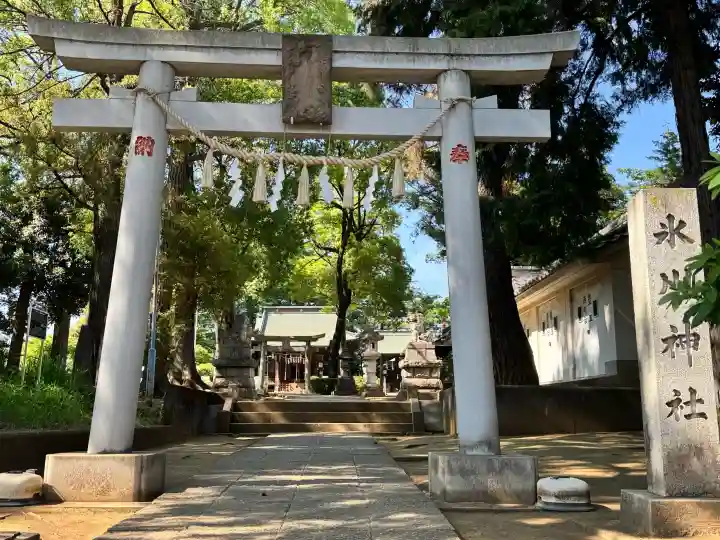 豊玉氷川神社の{uncategorized: "未分類", other: "その他", undefined: "問題あり", building: "その他建物", grave: "お墓", sacred_gate: "鳥居", guardian: "狛犬", statue: "像", buddha: "仏像", history: "歴史", nature: "自然", garden: "庭園", animal: "動物", pagoda: "塔", temizu: "手水舎", mountain_gate: "山門・神門", sanctuary: "本殿・本堂", subordinate: "末社・摂社", art: "芸術", scenery: "景色", jizo: "地蔵", ema: "絵馬", goshuin: "御朱印", omikuji: "おみくじ", items: "授与品その他", amulet: "お守り", goshuincho: "御朱印帳", eats: "食事", festival: "お祭り", votive_dance: "神楽", shichigosan: "七五三参", wedding: "結婚式", experience: "体験その他", initially: "初詣", around: "周辺", anti_infection: "感染症対策"}