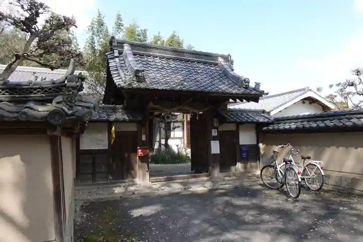 村屋坐弥冨都比売神社の山門・神門