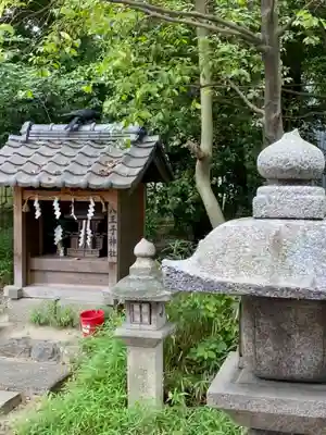 嚴嶌神社の末社・摂社