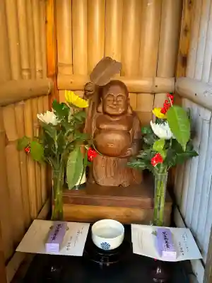 曹禅寺の{uncategorized: "未分類", other: "その他", undefined: "問題あり", building: "その他建物", grave: "お墓", sacred_gate: "鳥居", guardian: "狛犬", statue: "像", buddha: "仏像", history: "歴史", nature: "自然", garden: "庭園", animal: "動物", pagoda: "塔", temizu: "手水舎", mountain_gate: "山門・神門", sanctuary: "本殿・本堂", subordinate: "末社・摂社", art: "芸術", scenery: "景色", jizo: "地蔵", ema: "絵馬", goshuin: "御朱印", omikuji: "おみくじ", items: "授与品その他", amulet: "お守り", goshuincho: "御朱印帳", eats: "食事", festival: "お祭り", votive_dance: "神楽", shichigosan: "七五三参", wedding: "結婚式", experience: "体験その他", initially: "初詣", around: "周辺", anti_infection: "感染症対策"}