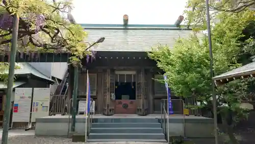 國領神社の{uncategorized: "未分類", other: "その他", undefined: "問題あり", building: "その他建物", grave: "お墓", sacred_gate: "鳥居", guardian: "狛犬", statue: "像", buddha: "仏像", history: "歴史", nature: "自然", garden: "庭園", animal: "動物", pagoda: "塔", temizu: "手水舎", mountain_gate: "山門・神門", sanctuary: "本殿・本堂", subordinate: "末社・摂社", art: "芸術", scenery: "景色", jizo: "地蔵", ema: "絵馬", goshuin: "御朱印", omikuji: "おみくじ", items: "授与品その他", amulet: "お守り", goshuincho: "御朱印帳", eats: "食事", festival: "お祭り", votive_dance: "神楽", shichigosan: "七五三参", wedding: "結婚式", experience: "体験その他", initially: "初詣", around: "周辺", anti_infection: "感染症対策"}