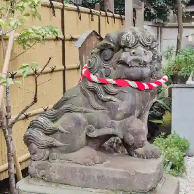高円寺氷川神社の狛犬