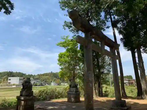 瀧口神社の鳥居