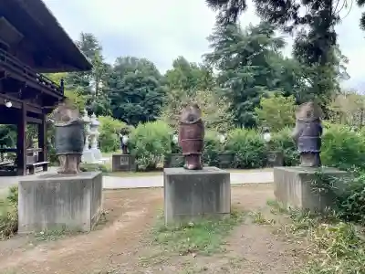 茂林寺の像