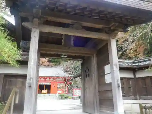 荏柄天神社の山門・神門