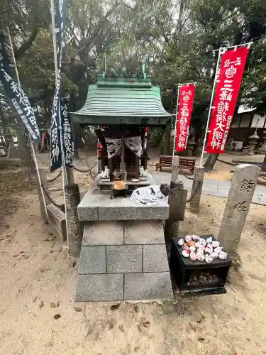 蜂田神社の{uncategorized: "未分類", other: "その他", undefined: "問題あり", building: "その他建物", grave: "お墓", sacred_gate: "鳥居", guardian: "狛犬", statue: "像", buddha: "仏像", history: "歴史", nature: "自然", garden: "庭園", animal: "動物", pagoda: "塔", temizu: "手水舎", mountain_gate: "山門・神門", sanctuary: "本殿・本堂", subordinate: "末社・摂社", art: "芸術", scenery: "景色", jizo: "地蔵", ema: "絵馬", goshuin: "御朱印", omikuji: "おみくじ", items: "授与品その他", amulet: "お守り", goshuincho: "御朱印帳", eats: "食事", festival: "お祭り", votive_dance: "神楽", shichigosan: "七五三参", wedding: "結婚式", experience: "体験その他", initially: "初詣", around: "周辺", anti_infection: "感染症対策"}