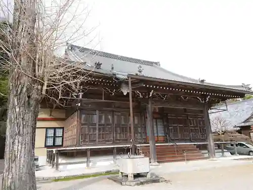 長光寺の本殿・本堂