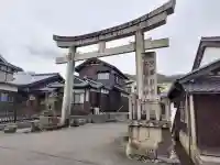 若狭姫神社(若狭彦神社下社)の{uncategorized: "未分類", other: "その他", undefined: "問題あり", building: "その他建物", grave: "お墓", sacred_gate: "鳥居", guardian: "狛犬", statue: "像", buddha: "仏像", history: "歴史", nature: "自然", garden: "庭園", animal: "動物", pagoda: "塔", temizu: "手水舎", mountain_gate: "山門・神門", sanctuary: "本殿・本堂", subordinate: "末社・摂社", art: "芸術", scenery: "景色", jizo: "地蔵", ema: "絵馬", goshuin: "御朱印", omikuji: "おみくじ", items: "授与品その他", amulet: "お守り", goshuincho: "御朱印帳", eats: "食事", festival: "お祭り", votive_dance: "神楽", shichigosan: "七五三参", wedding: "結婚式", experience: "体験その他", initially: "初詣", around: "周辺", anti_infection: "感染症対策"}