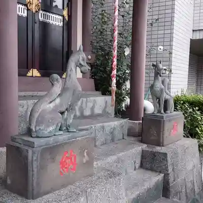 伏見三寳稲荷神社の狛犬