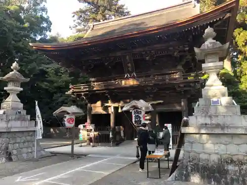 府八幡宮の山門・神門