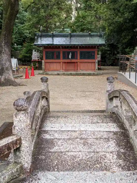 御器所八幡宮の{uncategorized: "未分類", other: "その他", undefined: "問題あり", building: "その他建物", grave: "お墓", sacred_gate: "鳥居", guardian: "狛犬", statue: "像", buddha: "仏像", history: "歴史", nature: "自然", garden: "庭園", animal: "動物", pagoda: "塔", temizu: "手水舎", mountain_gate: "山門・神門", sanctuary: "本殿・本堂", subordinate: "末社・摂社", art: "芸術", scenery: "景色", jizo: "地蔵", ema: "絵馬", goshuin: "御朱印", omikuji: "おみくじ", items: "授与品その他", amulet: "お守り", goshuincho: "御朱印帳", eats: "食事", festival: "お祭り", votive_dance: "神楽", shichigosan: "七五三参", wedding: "結婚式", experience: "体験その他", initially: "初詣", around: "周辺", anti_infection: "感染症対策"}