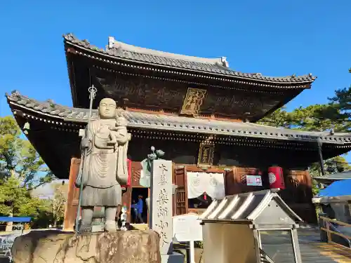 善通寺の本殿・本堂