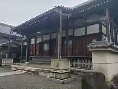 向源寺の本殿