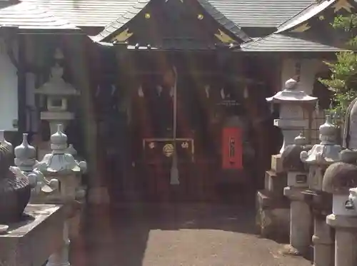 白蛇辨財天の本殿・本堂