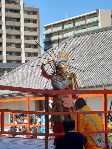 大念佛寺の{uncategorized: "未分類", other: "その他", undefined: "問題あり", building: "その他建物", grave: "お墓", sacred_gate: "鳥居", guardian: "狛犬", statue: "像", buddha: "仏像", history: "歴史", nature: "自然", garden: "庭園", animal: "動物", pagoda: "塔", temizu: "手水舎", mountain_gate: "山門・神門", sanctuary: "本殿・本堂", subordinate: "末社・摂社", art: "芸術", scenery: "景色", jizo: "地蔵", ema: "絵馬", goshuin: "御朱印", omikuji: "おみくじ", items: "授与品その他", amulet: "お守り", goshuincho: "御朱印帳", eats: "食事", festival: "お祭り", votive_dance: "神楽", shichigosan: "七五三参", wedding: "結婚式", experience: "体験その他", initially: "初詣", around: "周辺", anti_infection: "感染症対策"}
