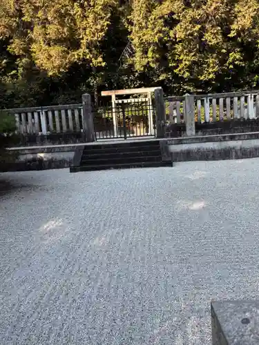 天智天皇陵(山科陵)(京都府)