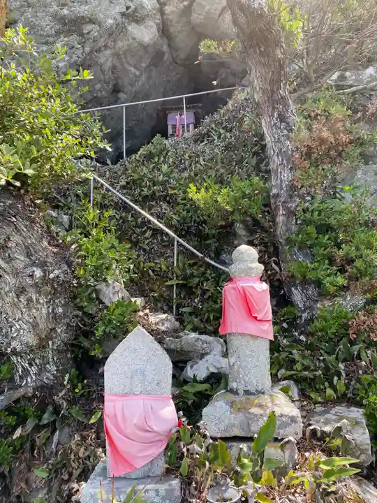 新村不動堂(高知県)