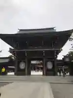 寒川神社の山門・神門