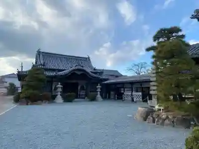花岳寺の{uncategorized: "未分類", other: "その他", undefined: "問題あり", building: "その他建物", grave: "お墓", sacred_gate: "鳥居", guardian: "狛犬", statue: "像", buddha: "仏像", history: "歴史", nature: "自然", garden: "庭園", animal: "動物", pagoda: "塔", temizu: "手水舎", mountain_gate: "山門・神門", sanctuary: "本殿・本堂", subordinate: "末社・摂社", art: "芸術", scenery: "景色", jizo: "地蔵", ema: "絵馬", goshuin: "御朱印", omikuji: "おみくじ", items: "授与品その他", amulet: "お守り", goshuincho: "御朱印帳", eats: "食事", festival: "お祭り", votive_dance: "神楽", shichigosan: "七五三参", wedding: "結婚式", experience: "体験その他", initially: "初詣", around: "周辺", anti_infection: "感染症対策"}