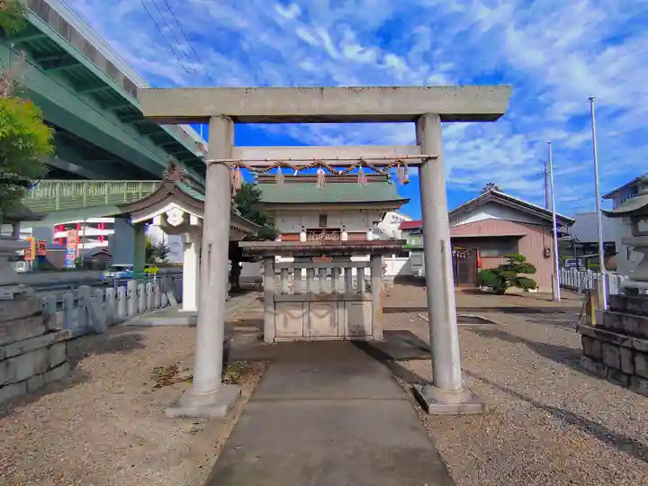 坂庭神社(多気東町)の鳥居