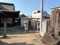 日吉神社の{uncategorized: "未分類", other: "その他", undefined: "問題あり", building: "その他建物", grave: "お墓", sacred_gate: "鳥居", guardian: "狛犬", statue: "像", buddha: "仏像", history: "歴史", nature: "自然", garden: "庭園", animal: "動物", pagoda: "塔", temizu: "手水舎", mountain_gate: "山門・神門", sanctuary: "本殿・本堂", subordinate: "末社・摂社", art: "芸術", scenery: "景色", jizo: "地蔵", ema: "絵馬", goshuin: "御朱印", omikuji: "おみくじ", items: "授与品その他", amulet: "お守り", goshuincho: "御朱印帳", eats: "食事", festival: "お祭り", votive_dance: "神楽", shichigosan: "七五三参", wedding: "結婚式", experience: "体験その他", initially: "初詣", around: "周辺", anti_infection: "感染症対策"}