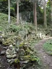 東堂山 満福寺（昭和羅漢）の像