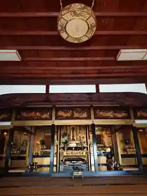 西照寺の本殿・本堂