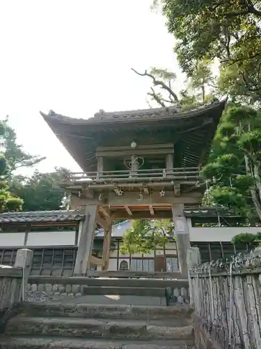 西光寺の山門・神門