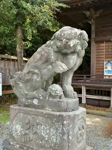 素鵞神社の{uncategorized: "未分類", other: "その他", undefined: "問題あり", building: "その他建物", grave: "お墓", sacred_gate: "鳥居", guardian: "狛犬", statue: "像", buddha: "仏像", history: "歴史", nature: "自然", garden: "庭園", animal: "動物", pagoda: "塔", temizu: "手水舎", mountain_gate: "山門・神門", sanctuary: "本殿・本堂", subordinate: "末社・摂社", art: "芸術", scenery: "景色", jizo: "地蔵", ema: "絵馬", goshuin: "御朱印", omikuji: "おみくじ", items: "授与品その他", amulet: "お守り", goshuincho: "御朱印帳", eats: "食事", festival: "お祭り", votive_dance: "神楽", shichigosan: "七五三参", wedding: "結婚式", experience: "体験その他", initially: "初詣", around: "周辺", anti_infection: "感染症対策"}