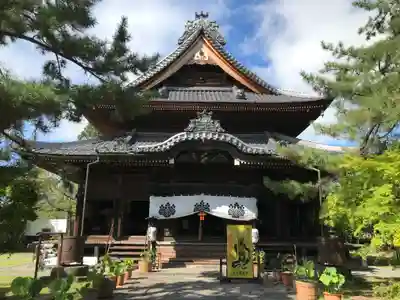 信濃國分寺の本殿・本堂