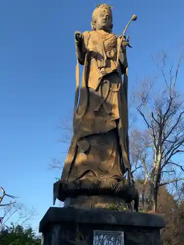 秋葉山舘山寺の仏像