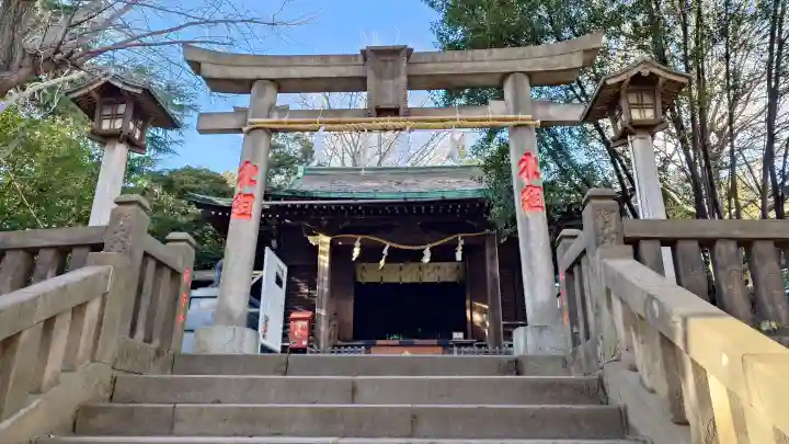 諏方神社の{uncategorized: "未分類", other: "その他", undefined: "問題あり", building: "その他建物", grave: "お墓", sacred_gate: "鳥居", guardian: "狛犬", statue: "像", buddha: "仏像", history: "歴史", nature: "自然", garden: "庭園", animal: "動物", pagoda: "塔", temizu: "手水舎", mountain_gate: "山門・神門", sanctuary: "本殿・本堂", subordinate: "末社・摂社", art: "芸術", scenery: "景色", jizo: "地蔵", ema: "絵馬", goshuin: "御朱印", omikuji: "おみくじ", items: "授与品その他", amulet: "お守り", goshuincho: "御朱印帳", eats: "食事", festival: "お祭り", votive_dance: "神楽", shichigosan: "七五三参", wedding: "結婚式", experience: "体験その他", initially: "初詣", around: "周辺", anti_infection: "感染症対策"}
