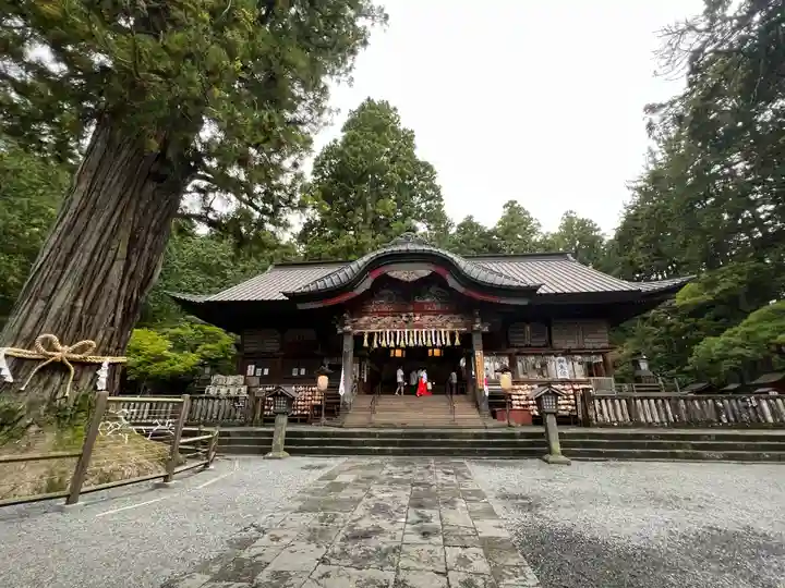 北口本宮冨士浅間神社の本殿・本堂