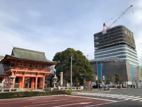 美江寺の山門