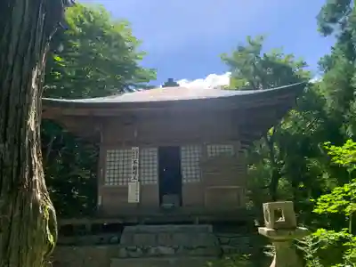 大山寺の本殿・本堂