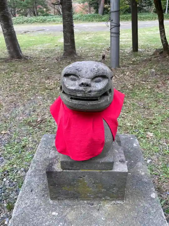 稲荷神社の狛犬