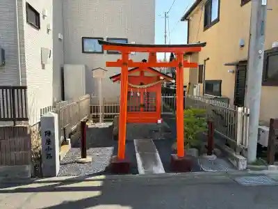 陣屋稲荷の{uncategorized: "未分類", other: "その他", undefined: "問題あり", building: "その他建物", grave: "お墓", sacred_gate: "鳥居", guardian: "狛犬", statue: "像", buddha: "仏像", history: "歴史", nature: "自然", garden: "庭園", animal: "動物", pagoda: "塔", temizu: "手水舎", mountain_gate: "山門・神門", sanctuary: "本殿・本堂", subordinate: "末社・摂社", art: "芸術", scenery: "景色", jizo: "地蔵", ema: "絵馬", goshuin: "御朱印", omikuji: "おみくじ", items: "授与品その他", amulet: "お守り", goshuincho: "御朱印帳", eats: "食事", festival: "お祭り", votive_dance: "神楽", shichigosan: "七五三参", wedding: "結婚式", experience: "体験その他", initially: "初詣", around: "周辺", anti_infection: "感染症対策"}