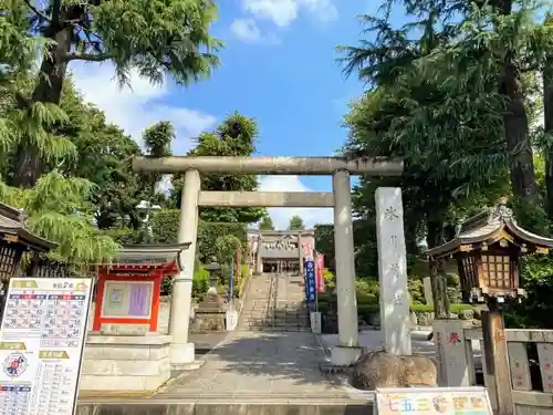 中野沼袋氷川神社の鳥居